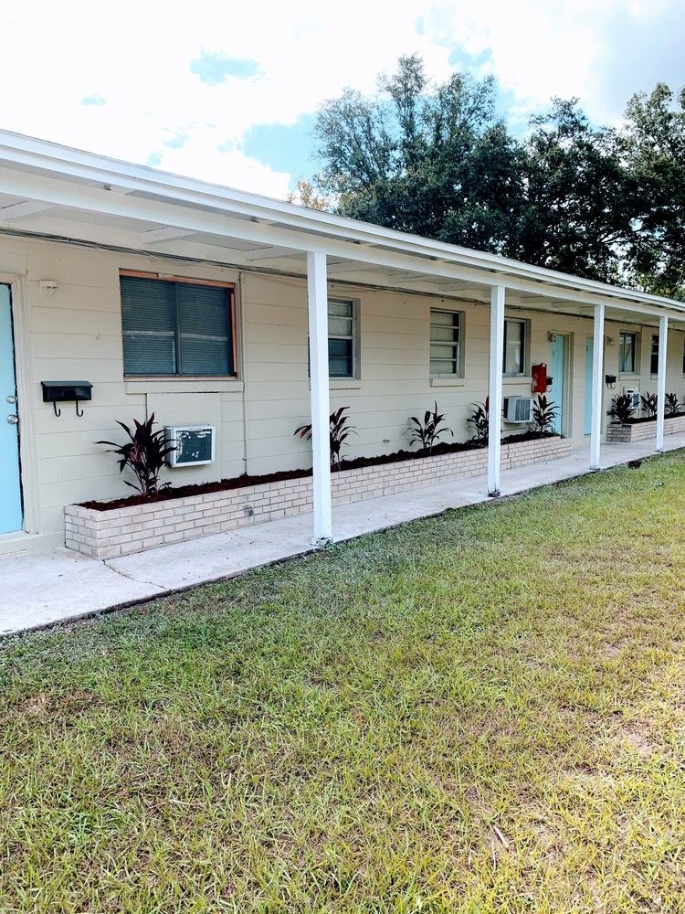 Conant Apartments / 7154 - 7166 Conant Avenue, Jacksonville, FL 32210: 7154-7166 Conant Ave, Jacksonville, FL, 32210